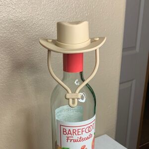 COWBOY Hat Wine Stopper Tan Silicone
